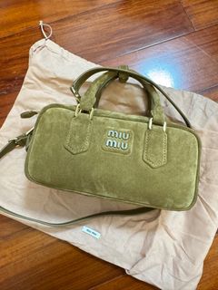 （分類：）位於 。 由 clcllo 提交（商品編號 1407680286，圖片 1）。簡介： 。