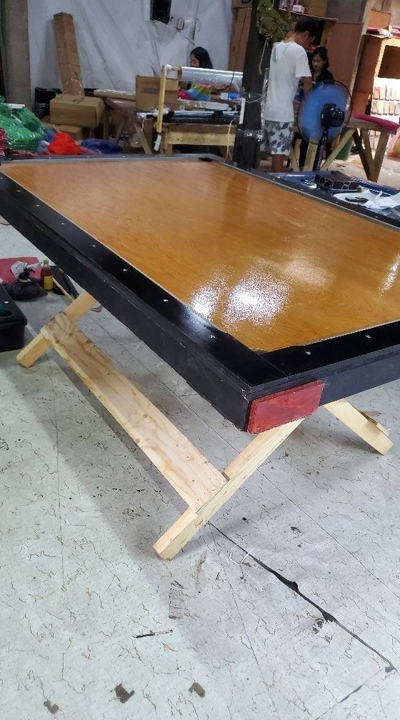 4X6 POOL TABLE (Category: Billiards and Bowling) located in San Pablo. Submitted by vennisa.sportssupplies (Listing ID 1407590229, Image 3). Description: 4X6 POOL TABLE/ LAMESA NG POOL POOLAN ✔ARYLIC FIBER BANDAHAN ✔MARINE PLYWOOD ACCESSORIES INCLUDED: ✔2 Pieces Cus Stick / Tako ✔1 Pack Talcum Powder / Borax ✔120 grams Magic Dura ✔1 Set Fiber Pichas ✔1 Set Kamagong Pichas ACCEPTED PAYMENT METHODS: ✅CASH ✅GCASH ✅BANK TRANSFER ✅DATED CHECK ✅CREDIT 