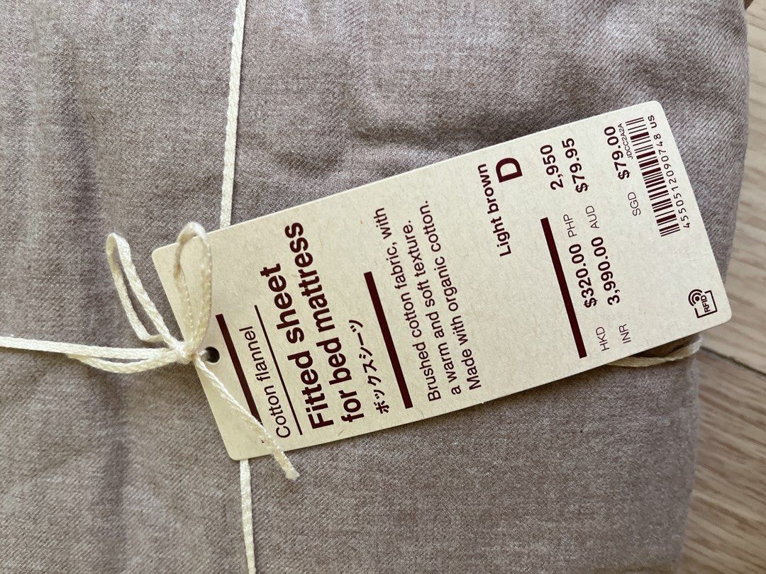 全新MUJI 法蘭絨雙人床笠, 傢俬＆家居, 床具浴巾- Carousell