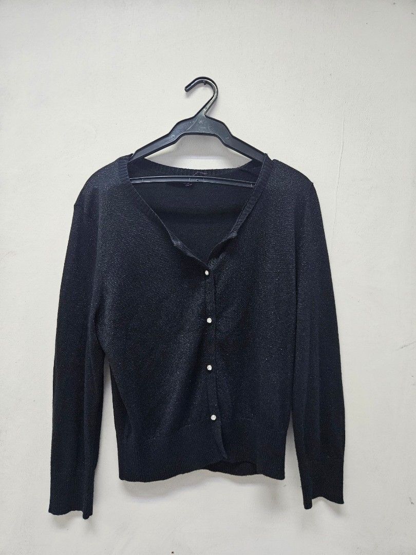 Jessica Black Cardigan (Category: Coats, Jackets and Outerwear) located in Pasig City. Submitted by simdeclutters (Listing ID 1407738857, Image 1). Description: Missing top button.