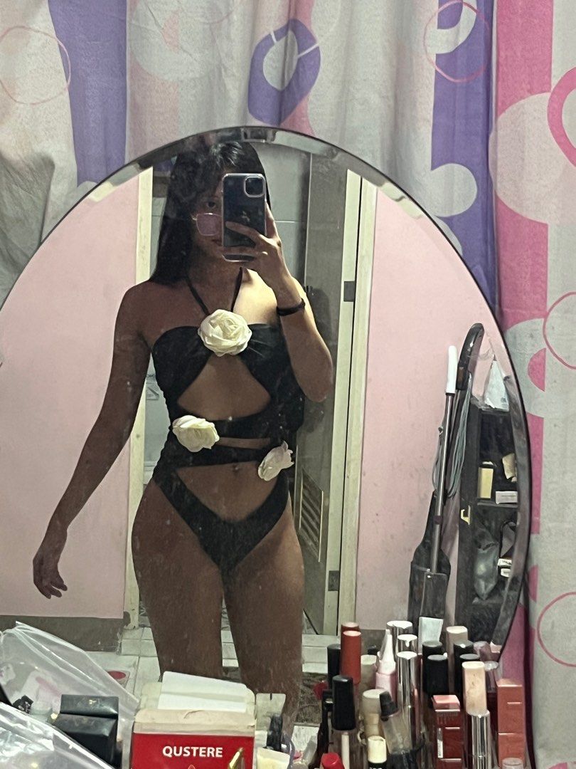 Black Floral One-Piece Swimsuit (Category: Bikinis & Swimsuits) located in Pasig City. Submitted by ityah0e (Listing ID 1407737923, Image 2). Description: used once .