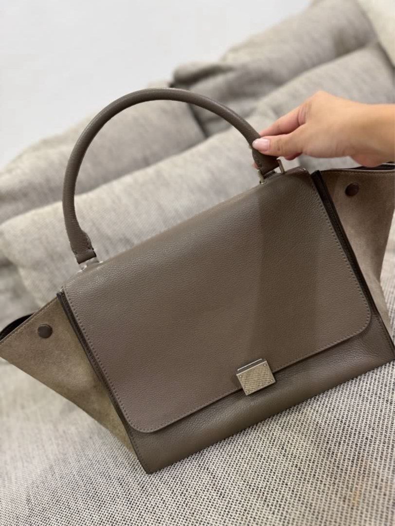 Celine Trapeze Bag (Category: Luxury Bags & Wallets) located in Makati City. Submitted by clarinelli (Listing ID 1407732152, Image 2). Description: With dust bag and strap.