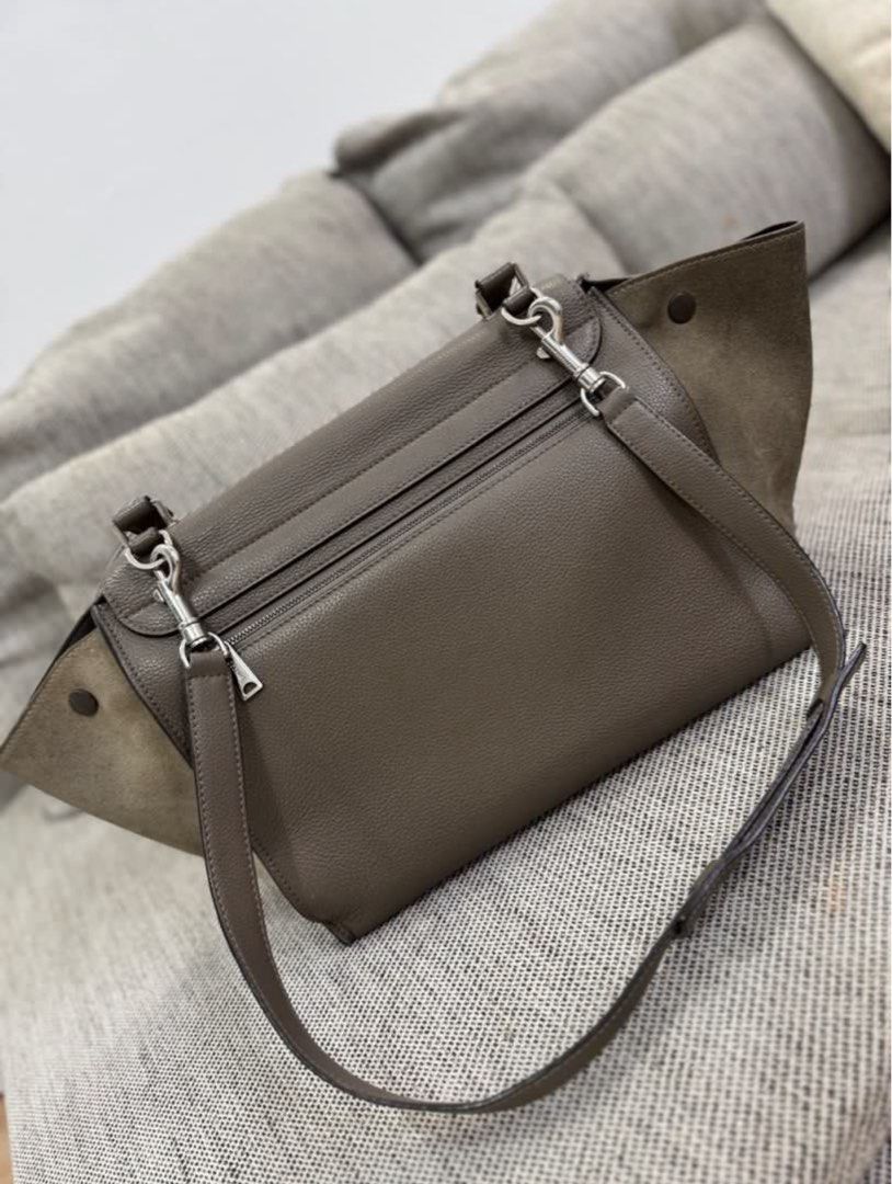 Celine Trapeze Bag (Category: Luxury Bags & Wallets) located in Makati City. Submitted by clarinelli (Listing ID 1407732152, Image 3). Description: With dust bag and strap.