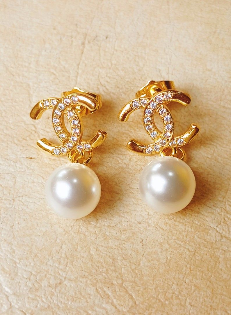 Chanel earrings from japan (Category: Luxury Accessories) located in Manila. Submitted by osaze_27japanbags (Listing ID 1407610104, Image 2). Description: Chanel earrings from japan no flaws with markings with gift box kindly pm me.