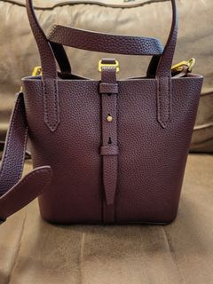 (Category: ) located in . Submitted by baglabel (Listing ID 1407571549, Image 1). Description: .