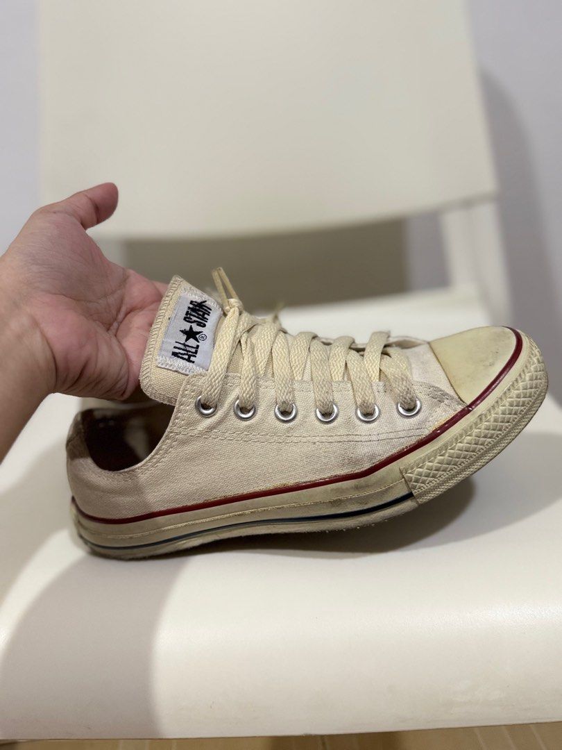Converse All Star (Category: Sneakers) located in Mandaluyong City. Submitted by assortedthingslists (Listing ID 1407665590, Image 1). Description: Japan Size 24 Size 8 for women.