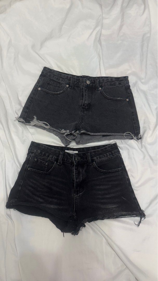 Denim Short (Category: Shorts) located in Rizal. Submitted by marispreloved (Listing ID 1407735099, Image 3). Description: Take all Size 26-29 inches.
