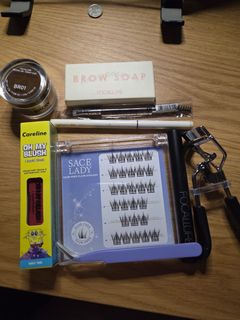 (Category: ) located in . Submitted by wfh_declutters (Listing ID 1407615152, Image 1). Description: .