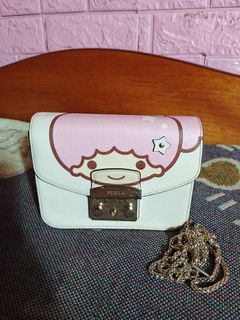 (Category: ) located in . Submitted by princesspow (Listing ID 1407570714, Image 1). Description: .