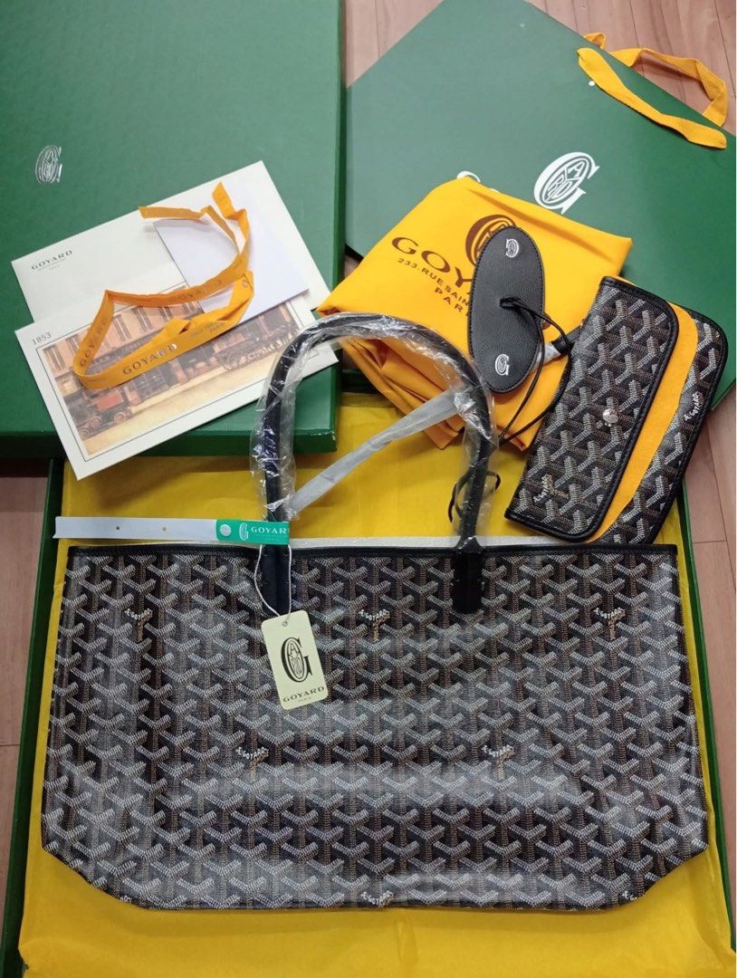 🇯🇵Goyard St. Louis (Category: Luxury Bags & Wallets) located in Manila. Submitted by trendyfindscitrine (Listing ID 1407683743, Image 2). Description: Medium size Actual photo Genuine leather What u c is what u get.