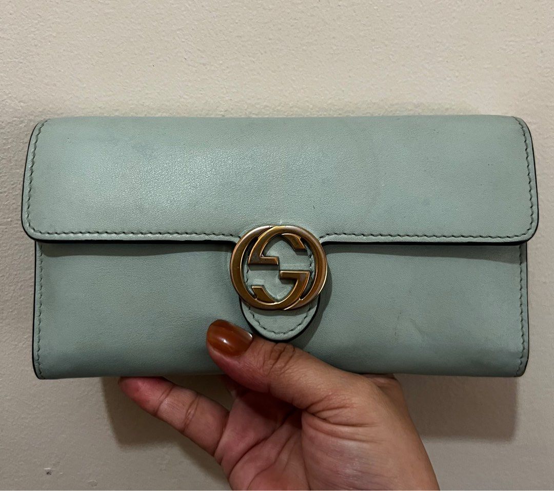 Gucci wallet (Category: Luxury Bags & Wallets) located in Valenzuela. Submitted by dianzskiyo (Listing ID 1407612070, Image 1). Description: 💯Auth Preloved Gucci wallet HONEST ISSUE : UNEVEN COLOR BUT STILL PRESENTABLE 📍 what you see is what you get 📍 Managed ur expectation - this is preloved 📍 Slightly negotiable 📍 All details were already posted (pls check photos para iwas sa redundant na tanong 😉) 📍 Color may vary due to lighting 💡 📍 