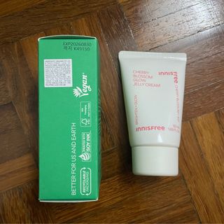 (Category: ) located in . Submitted by liyen_ly (Listing ID 1407576281, Image 1). Description: .