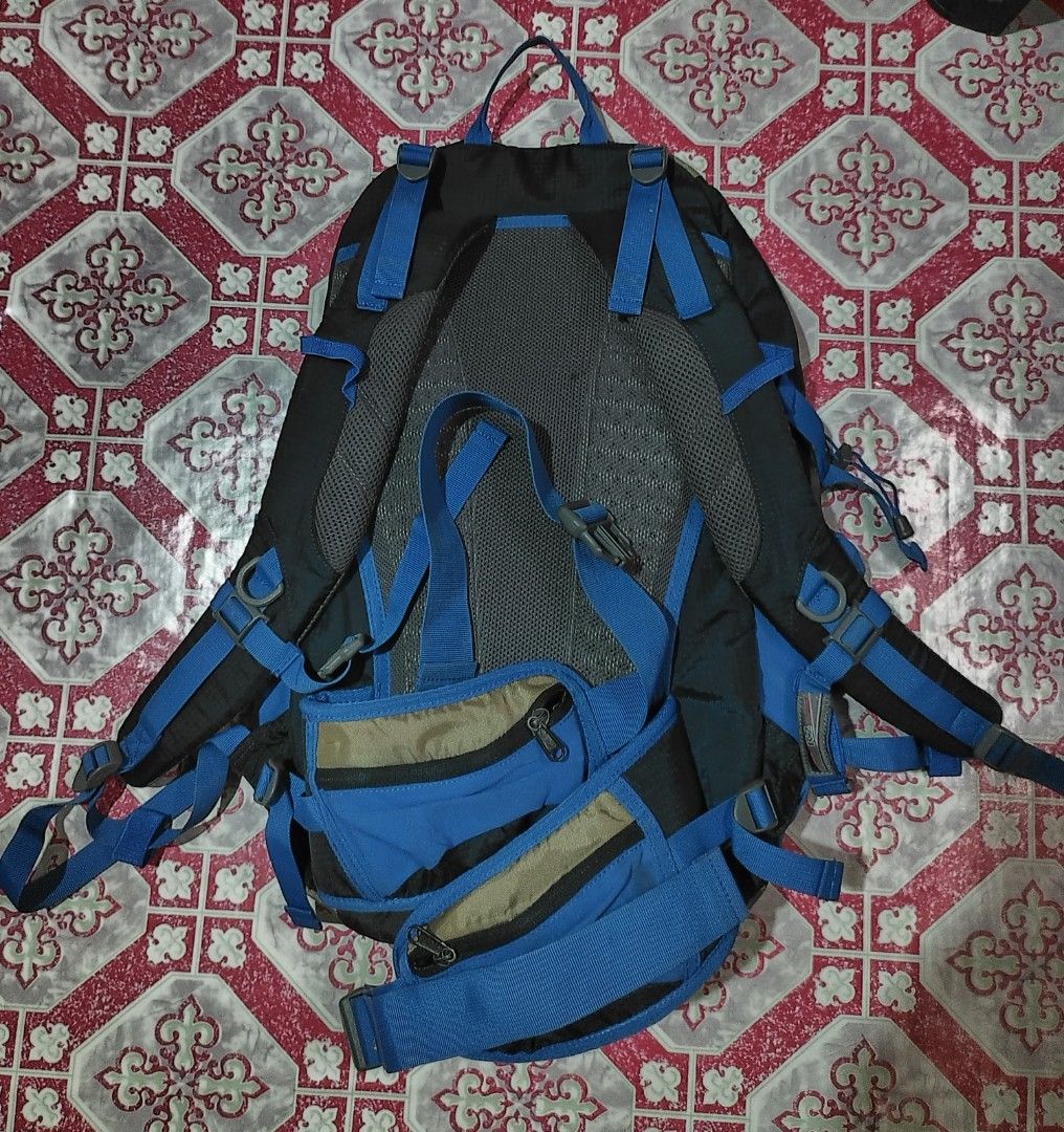 K2 Freeze 30 Backpack (Category: Backpacks) located in Maasin. Submitted by bonitofer (Listing ID 1407620459, Image 3). Description: - K2 Freeze 30L Backpack - Stylish blue and gray color scheme - Features: - Multiple compartments for organization - Adjustable straps for a custom fit - Side pockets for water bottles - Padded back panel for comfort - Waist strap for added support - 30-liter capacity - with rain cover.