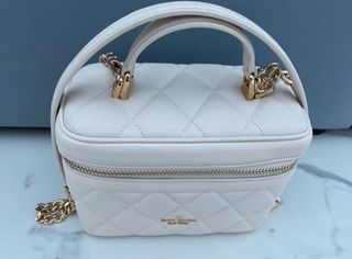 (Category: ) located in . Submitted by onlineshop8 (Listing ID 1407683096, Image 1). Description: .