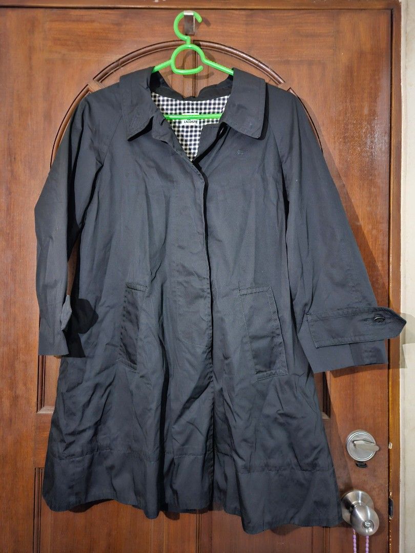 Lacoste Black Jacket (Category: Coats, Jackets and Outerwear) located in Pasig City. Submitted by simdeclutters (Listing ID 1407738522, Image 1). Description: .