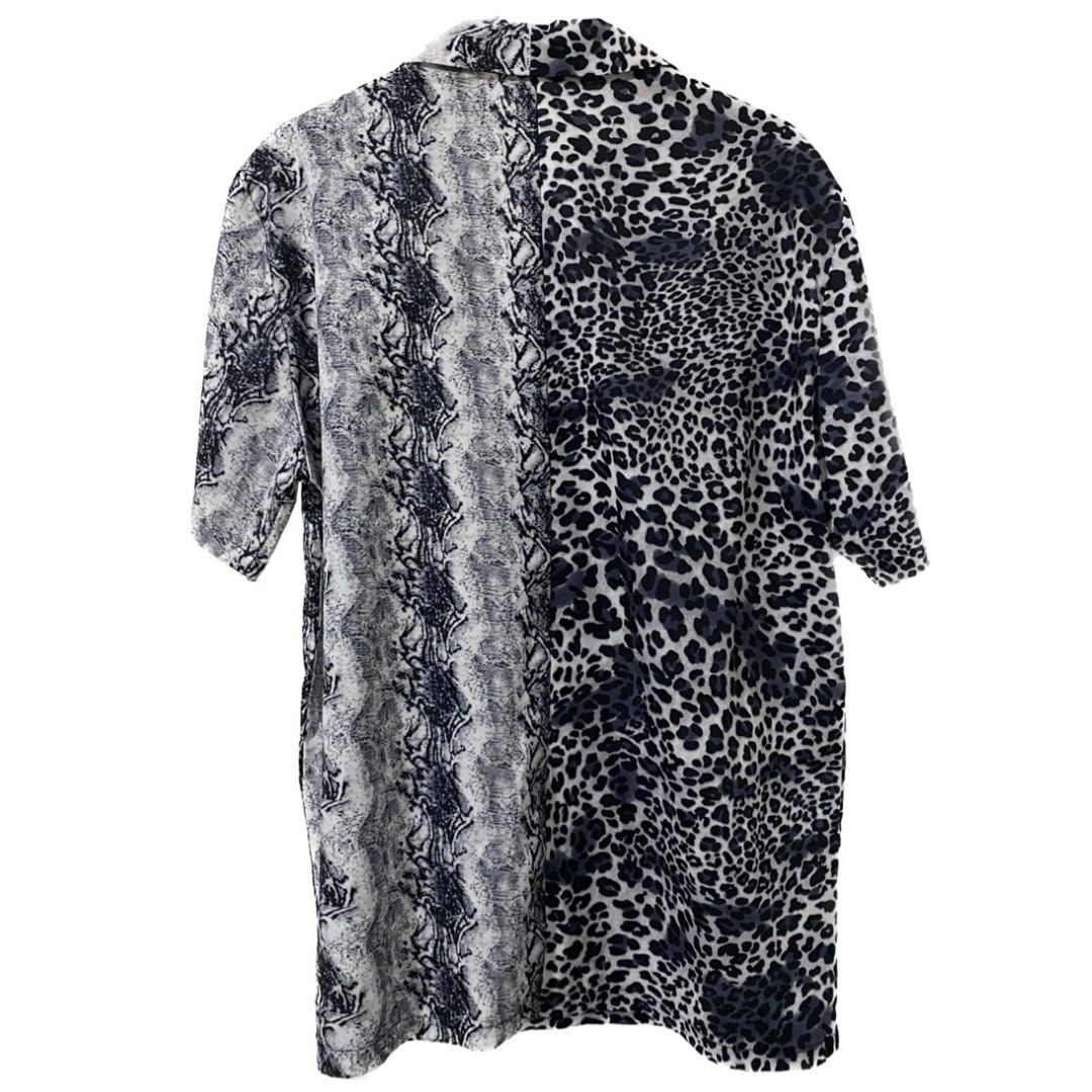leopard print button-down polo (Category: Tshirts & Polo Shirts ) located in Marikina City. Submitted by glossgirl (Listing ID 1407710108, Image 2). Description: LAST PRICE ALREADY condition : used twice approx. measurements width : 21.5 in length : 28.5 in disclaimer 𓏸 sizes are manually measured with a measuring tape, it may or may not be different on the size indicated on tag. 𓏸 please make sure to check your measurements first before orderi
