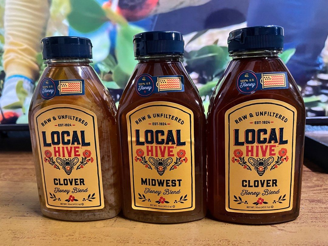 Local Hive Clover Honey Blend (Category: Health Food, Drinks & Tonics) located in Quezon City. Submitted by jmidst (Listing ID 1407715017, Image 3). Description: pakage!' po ito ng sister ko from Los Angeles California. if anyone is interested in purchasing honey, please feel free to message me. Thank you so much!☺️♥️.