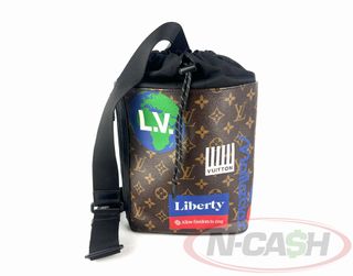 (Category: ) located in . Submitted by luxury_by_ncash_2 (Listing ID 1407619545, Image 1). Description: .