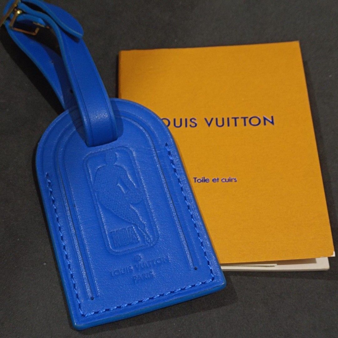 Louis Vuitton x NBA BAG TAG (Category: Luxury Bags & Wallets) located in Manila. Submitted by maxineamber (Listing ID 1407632056, Image 2). Description: Louis Vuitton x NBA BAG TAG, Japan.