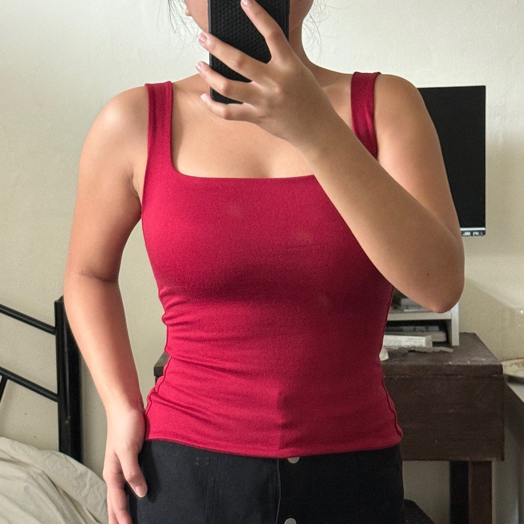 MERA RED DOUBLE LINING TOP SQUARE NECK SLEEVELESS (Category: Sleeveless) located in Quezon City. Submitted by rubyjanesells (Listing ID 1407671070, Image 3). Description: .