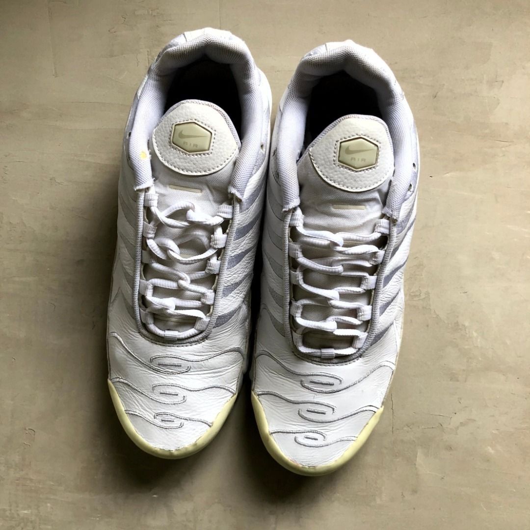 Nike Air Max Plus TN "Triple White Leather" (Category: Sneakers) located in Pasig City. Submitted by precycled_ (Listing ID 1407631193, Image 2). Description: Code : Nike Air Max Plus TN "Triple White Leather" Size : US 9.5 - 27.5cm Condition : 9/10 Price : 2,099.00 php + SF Issue : Signs of usage, drags, and minor crack on the leather part . . . ‼️BUY AT YOUR OWN RISK ❗Payment First Basis 📌Be 100% SURE before submitting the form 📌1 DAY Reserva