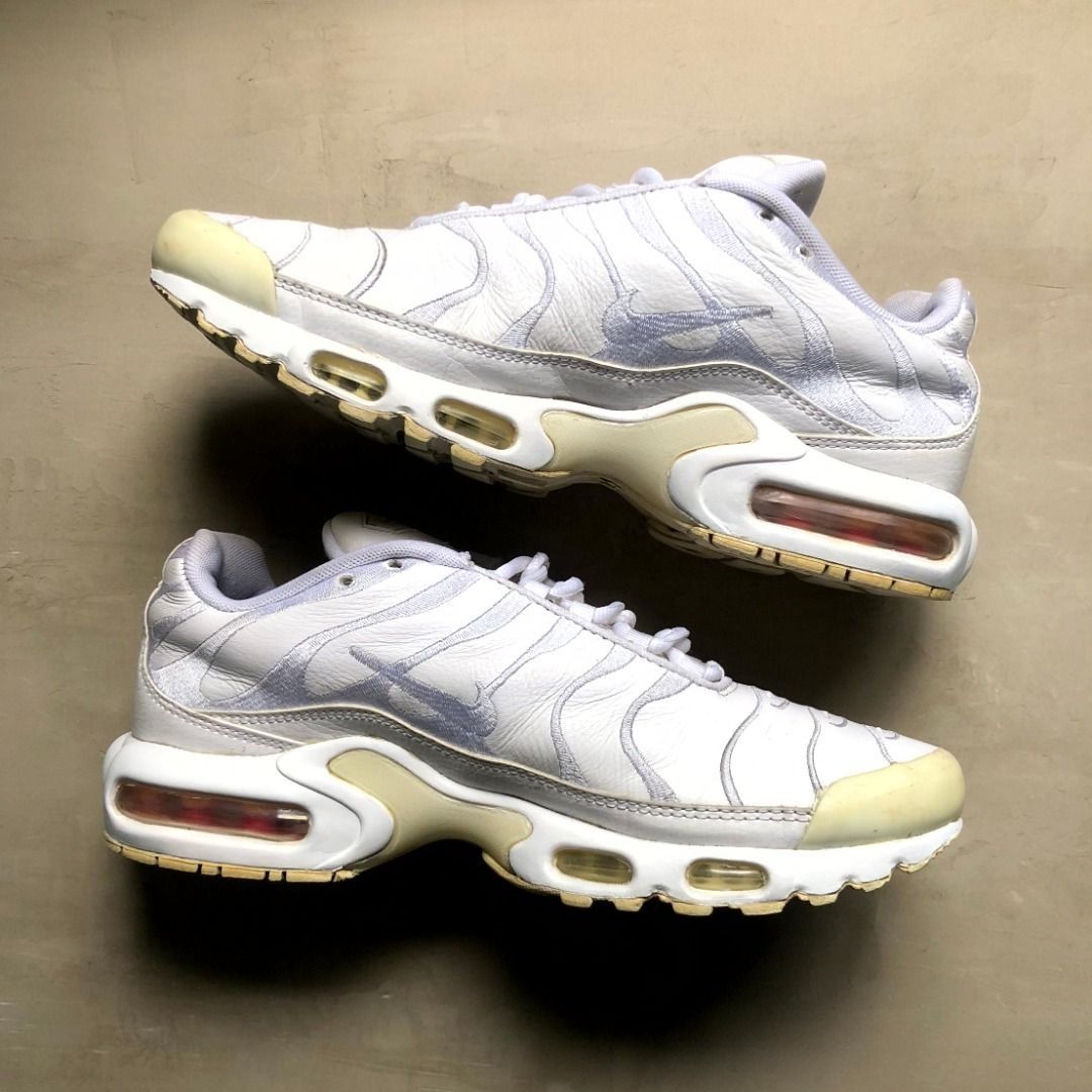 Nike Air Max Plus TN "Triple White Leather" (Category: Sneakers) located in Pasig City. Submitted by precycled_ (Listing ID 1407631193, Image 1). Description: Code : Nike Air Max Plus TN "Triple White Leather" Size : US 9.5 - 27.5cm Condition : 9/10 Price : 2,099.00 php + SF Issue : Signs of usage, drags, and minor crack on the leather part . . . ‼️BUY AT YOUR OWN RISK ❗Payment First Basis 📌Be 100% SURE before submitting the form 📌1 DAY Reserva