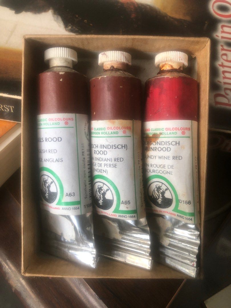 Old Holland Classic Oilcolours Paint Set (Category: Art & Prints) located in Quezon City. Submitted by katsstuck (Listing ID 1407744321, Image 1). Description: Old Holland Oil Colours: English Red P550 Old Holland Oil Colours: Persian (Indian) Red P550 Old Holland Oil Colours: Burgundy Wine Red P2000 TAKE ALL FOR P3000.