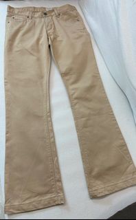 (Category: ) located in . Submitted by nuggetyum (Listing ID 1407610317, Image 1). Description: .