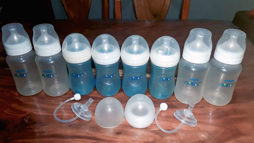 Philips Avent Baby Bottles Set (Category: Breastfeeding & Bottle Feeding) located in Santa Ignacia. Submitted by elijean20 (Listing ID 1407706637, Image 1). Description: Set of Philips Avent baby bottles. Includes multiple bottles in clear and blue, along with several nipples and bottle caps. Perfect for feeding your little one. A complete set for your baby's needs..