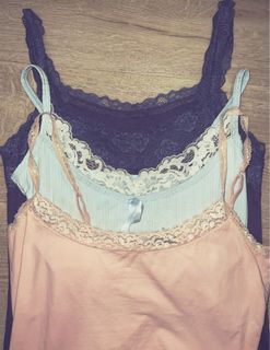 (Category: ) located in . Submitted by il0ve_thrifting (Listing ID 1407569042, Image 1). Description: .