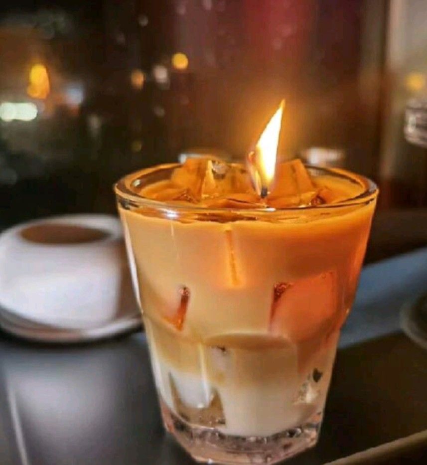 Small Coffee Scented Candle (Category: Home Fragrance) located in Quezon City. Submitted by mlucks (Listing ID 1407750191, Image 3). Description: Small Coffee Scented Candle Soy Wax.