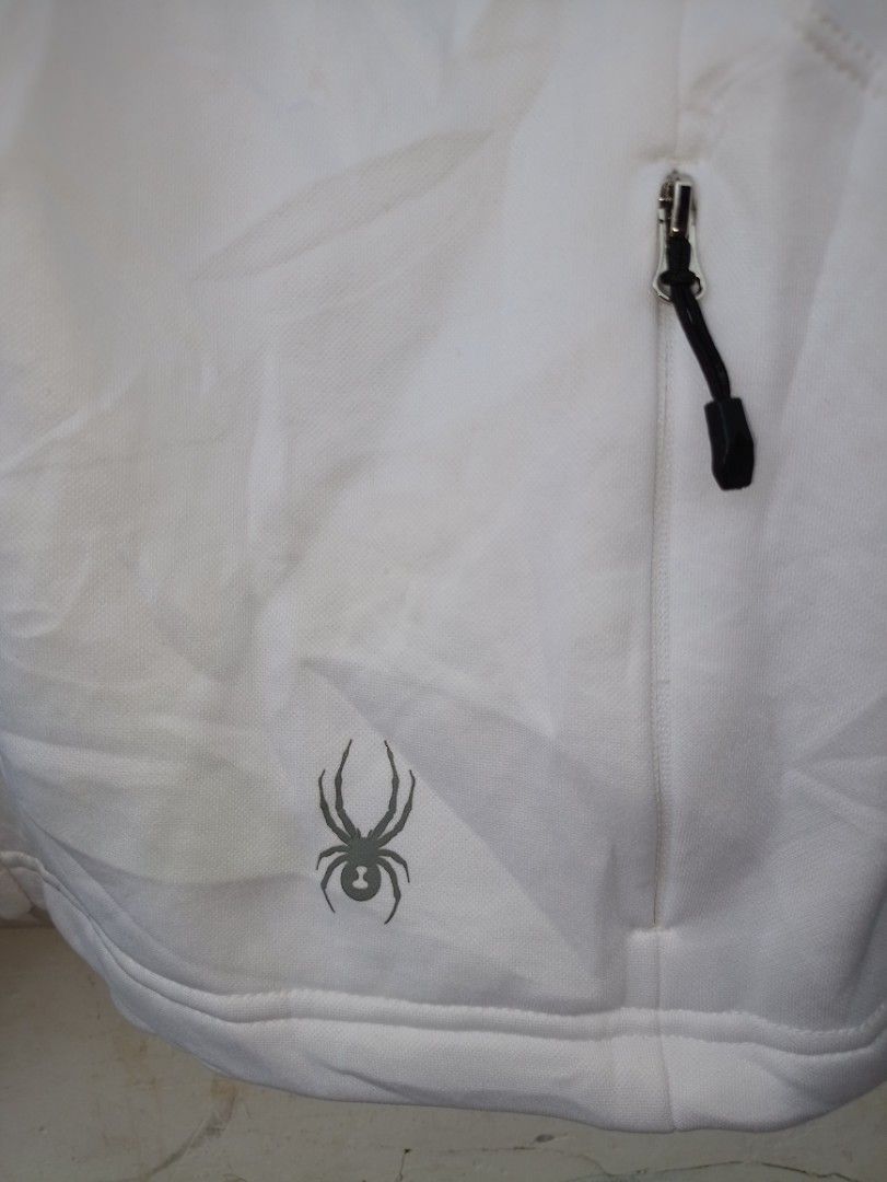 Spyder White Hooded Jacket (Category: Coats, Jackets and Outerwear) located in Manila. Submitted by street.hustlin (Listing ID 1407642265, Image 2). Description: Spyder Hayer Women's Hoodie Size - Large Width - 21 Length - 27 Excellent Condition No major flaw PHP 599 Location Santiago City Isabela ‼️ .