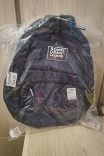 （分類：）位於 。 由 snkrwatch 提交（商品編號 1407661599，圖片 1）。簡介： 。