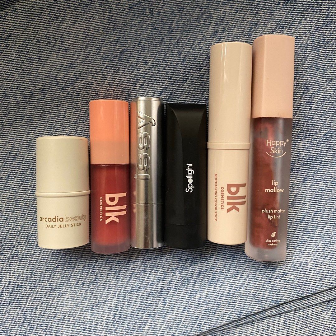 Take-all BUNDLE BLK, Happy Skin, Issy, Spotlight, Arcadia (Category: Makeup) located in San Pablo. Submitted by sohhxoxo (Listing ID 1407643969, Image 2). Description: .