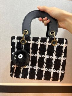 (Category: ) located in . Submitted by bxbyfshop (Listing ID 1407632395, Image 1). Description: .