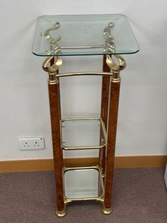 （分類：）位於 。 由 offurnitureappliance 提交（商品編號 1407667136，圖片 1）。簡介： 。