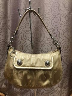 (Category: ) located in . Submitted by ariscollection (Listing ID 1407734513, Image 1). Description: .