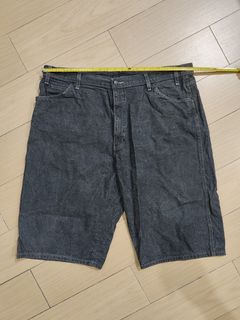 (Category: ) located in . Submitted by akmal.thriftstore (Listing ID 1412561489, Image 1). Description: .