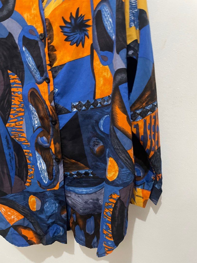 Abstract Pattern Long Sleeve Shirt Unisex (Category: Longsleeves) located in Manila. Submitted by fromthearchives (Listing ID 1412617269, Image 3). Description: Type: Long Sleeve Shirt Unisex Size: S-M Mens M Womens Color: Blue/Yellow/Orange .