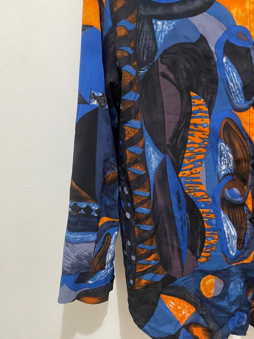 Abstract Pattern Long Sleeve Shirt Unisex (Category: Longsleeves) located in Manila. Submitted by fromthearchives (Listing ID 1412617269, Image 2). Description: Type: Long Sleeve Shirt Unisex Size: S-M Mens M Womens Color: Blue/Yellow/Orange .