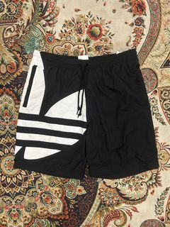 (Category: ) located in . Submitted by newbie.thrift_ (Listing ID 1412689771, Image 1). Description: .