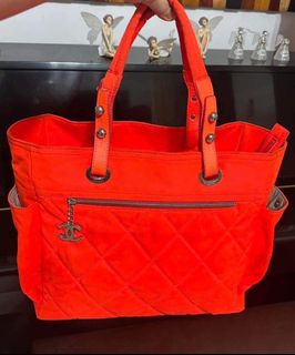 (Category: ) located in . Submitted by chloe_luxuries (Listing ID 1412571612, Image 1). Description: .
