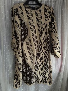 (Category: ) located in . Submitted by preloved_suu (Listing ID 1412587706, Image 1). Description: .