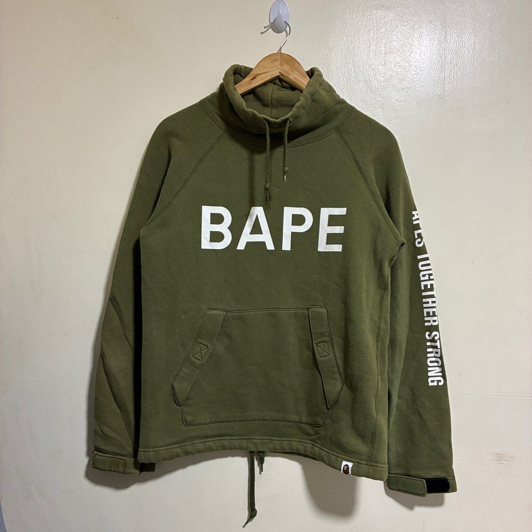 BAPE Funnel Neck Pullover — Olive (Category: Coats, Jackets and Outerwear) located in Cabuyao City. Submitted by fffrag (Listing ID 1412637655, Image 1). Description: Measurements Length: 25" Width: 19" Sleeves: 27".