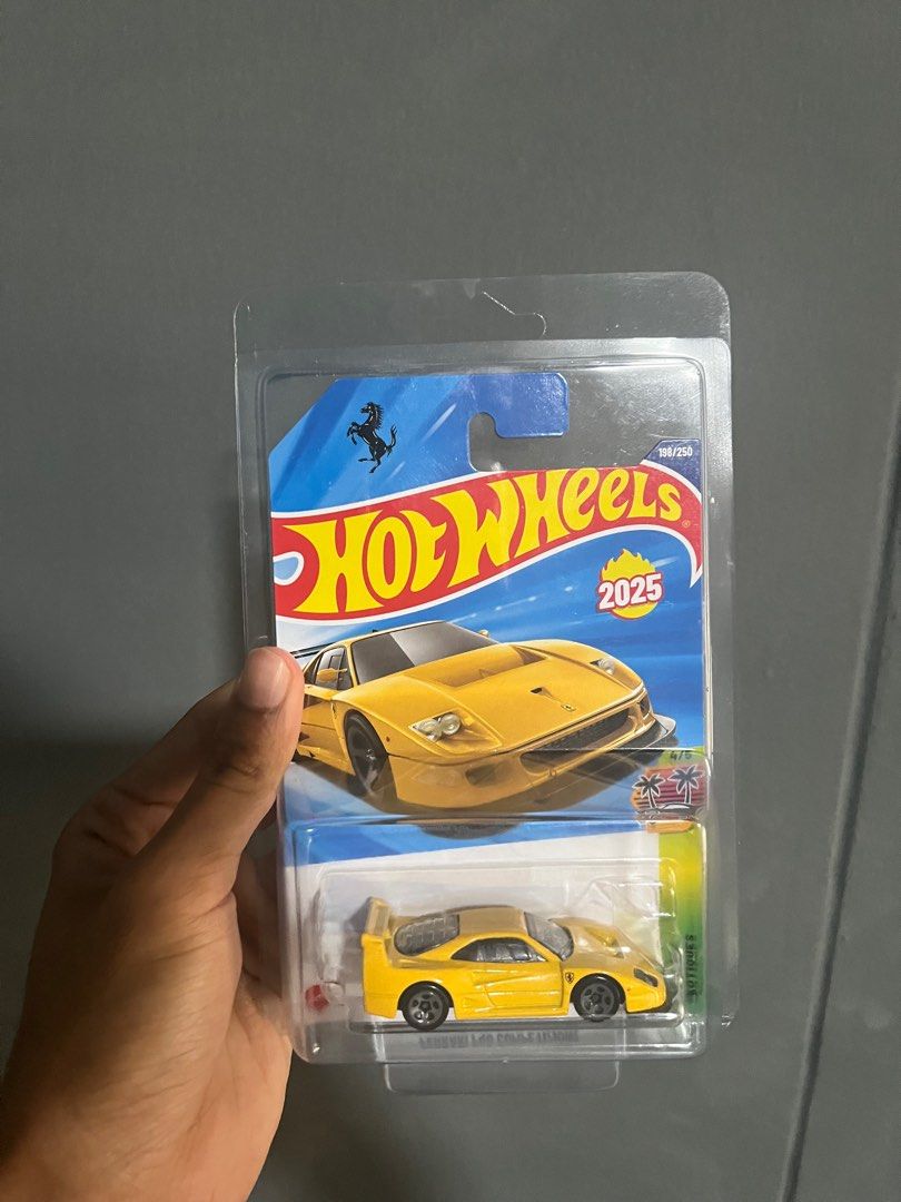 Basic Hotwheels (Category: Vehicle & Diecast Models) located in Singapore. Submitted by fx_rish (Listing ID 1412549260, Image 1). Description: Reason for selling : Clearing out for other brands Dm for pricing for specific cars.