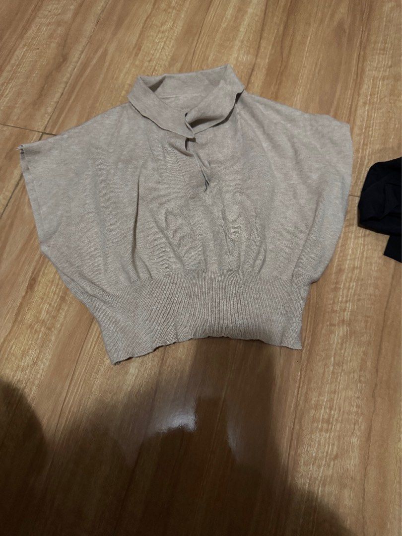 Brown Comfy Collared Blouse (Category: Blouses) located in Quezon City. Submitted by frockph (Listing ID 1412552561, Image 1). Description: .