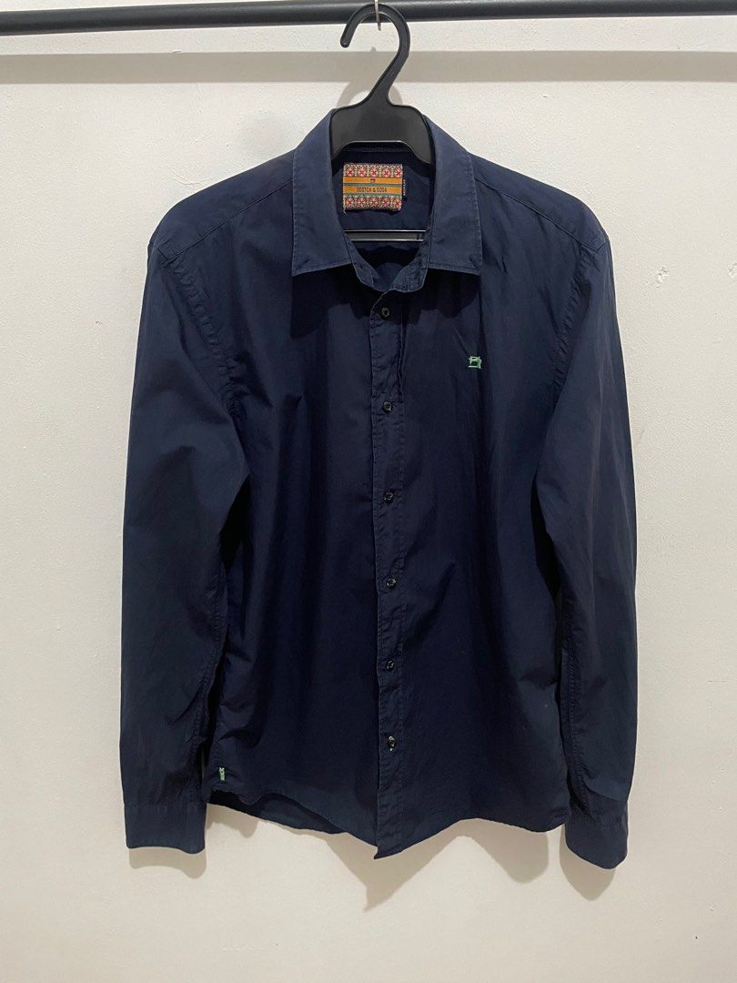 Button Down Long Sleeve Shirt Mens Navy Blue (Category: Formal Shirts) located in Manila. Submitted by fromthearchives (Listing ID 1412612630, Image 1). Description: Brand: Scotch & Soda Type: Button Down Cotton Long Sleeve Shirt Mens Size: M Mens Regular Fir Fabric: 100% Cotton Color: Navy Blue.