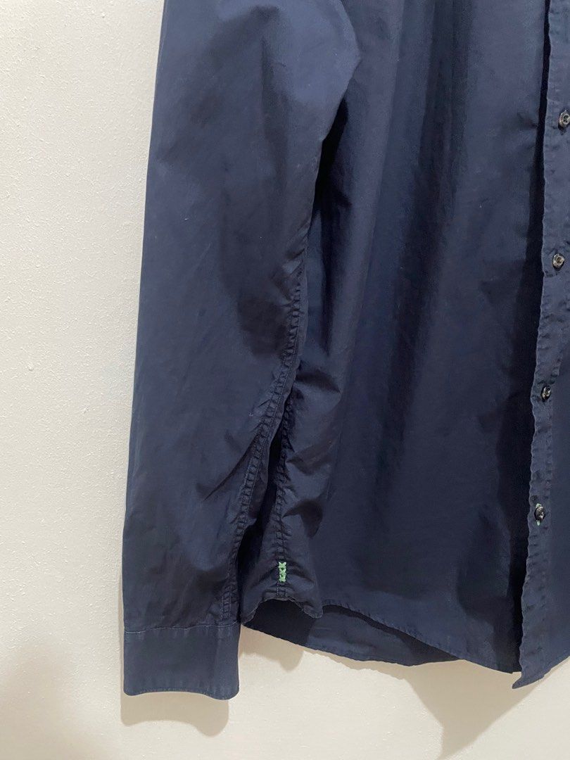 Button Down Long Sleeve Shirt Mens Navy Blue (Category: Formal Shirts) located in Manila. Submitted by fromthearchives (Listing ID 1412612630, Image 2). Description: Brand: Scotch & Soda Type: Button Down Cotton Long Sleeve Shirt Mens Size: M Mens Regular Fir Fabric: 100% Cotton Color: Navy Blue.