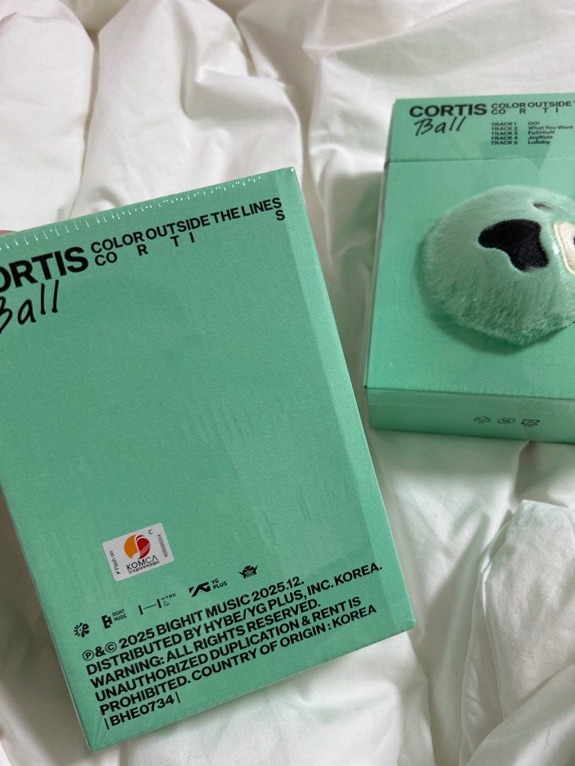 CORTIS Ball Color Outside The Lines Sealed Albums, Toys