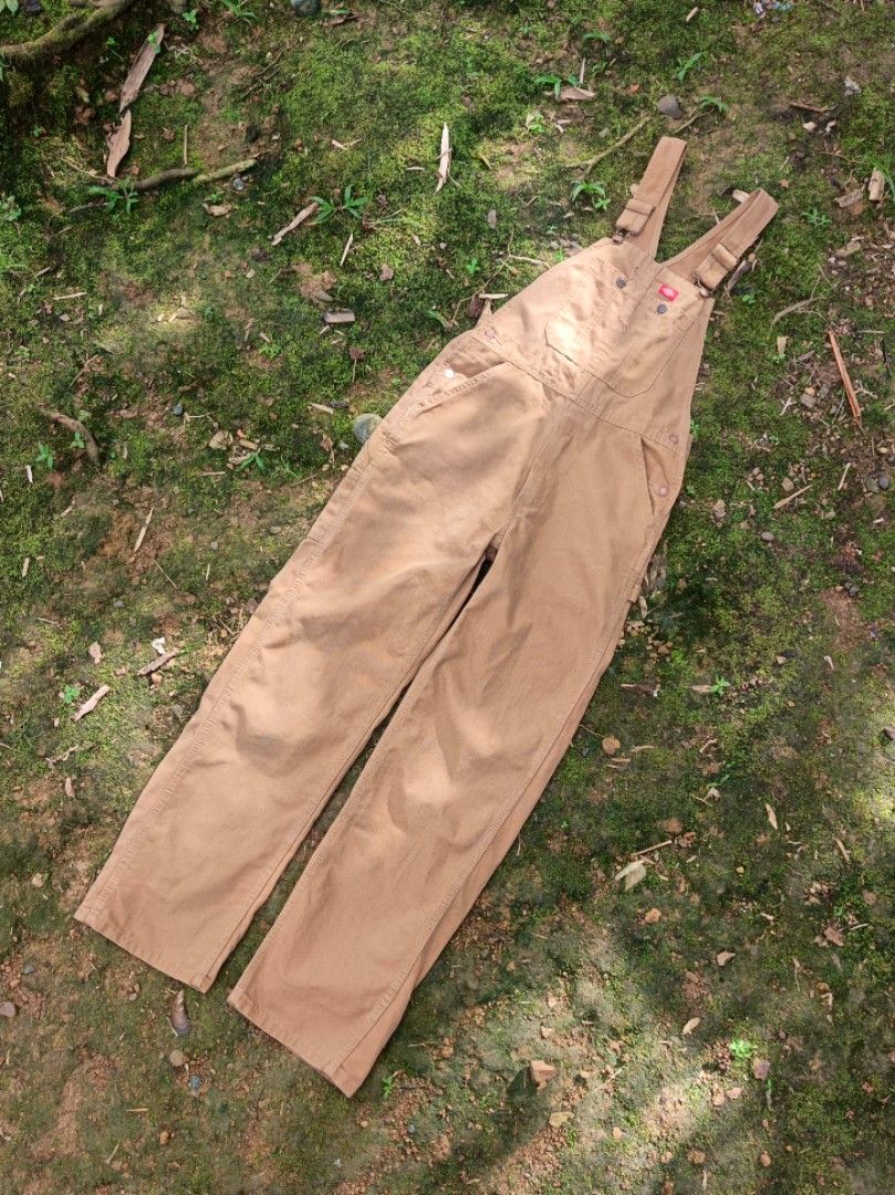 Dickies Carpenter Overalls (Category: Activewear) located in Roxas City. Submitted by kaloy58 (Listing ID 1412695073, Image 1). Description: dickies red patch carpenter overalls no issue measurements from waist to hem in inches waist: 30 length: 39 hem: 9.